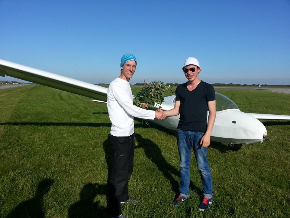 Soloflug Nikolas Schmidt - Hero image 1