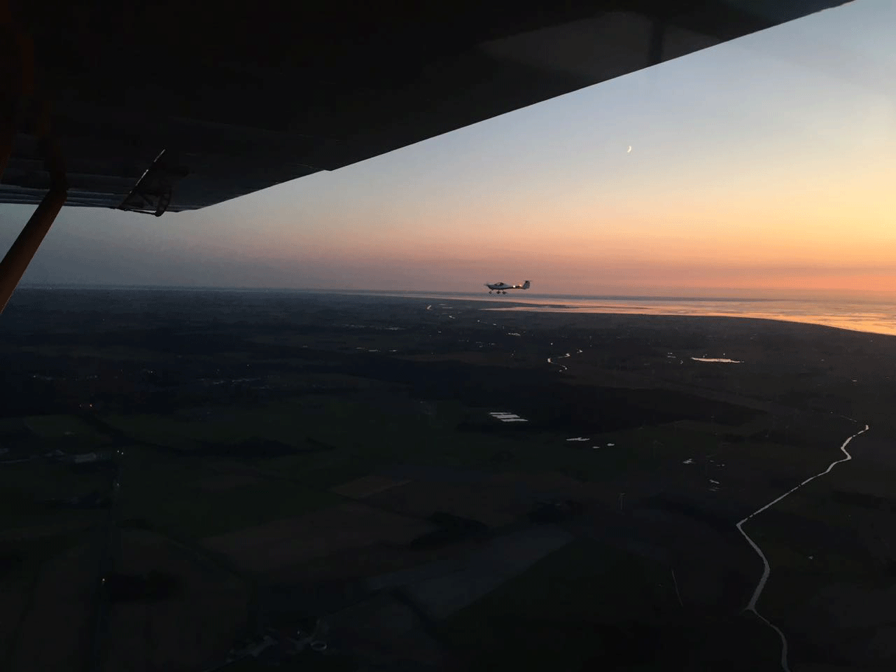 Sonnenuntergangsfliegen "reloaded" - Hero image 1